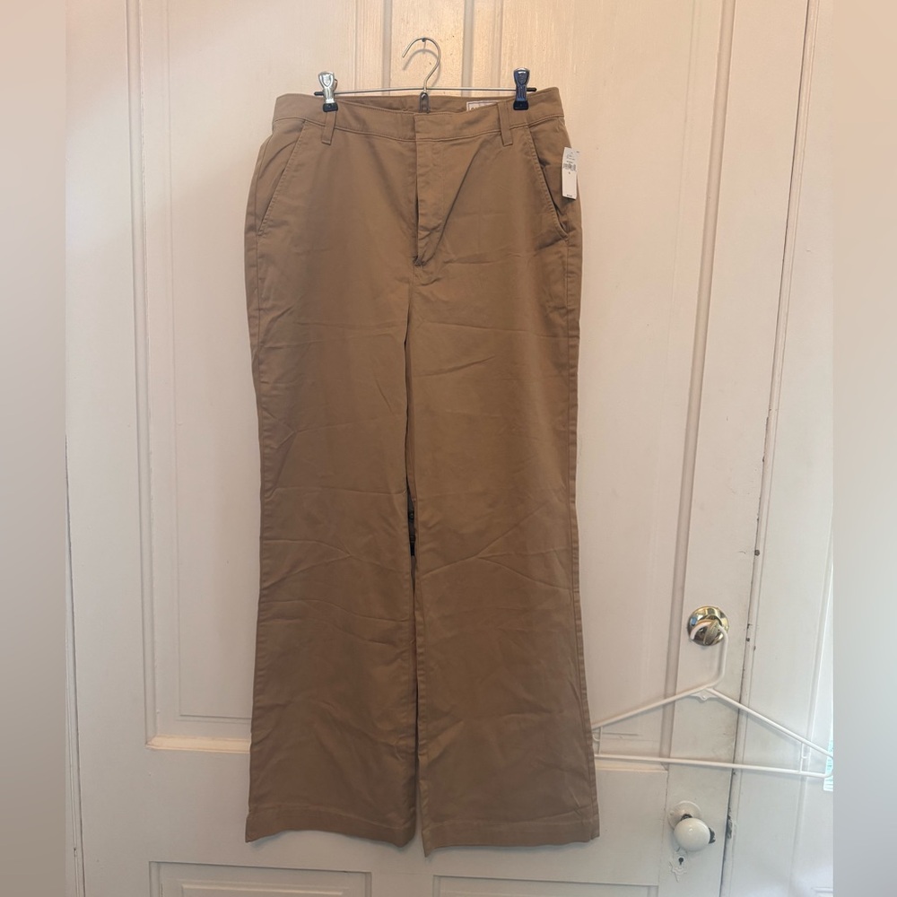 NWT GAP Factory wide leg khaki pants size 12